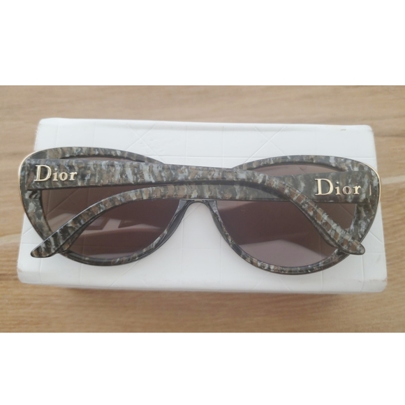 DIOR Retro Eye Sunglasses